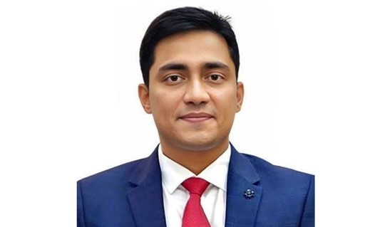 কুমিল্লা চৌদ্দগ্রামে তরুণদের আবদার পূরণ: চৌদ্দগ্রাম হাইস্কুলে প্রজেক্টরে খেলা দেখার ব্যবস্থা করলেন ইউএনও